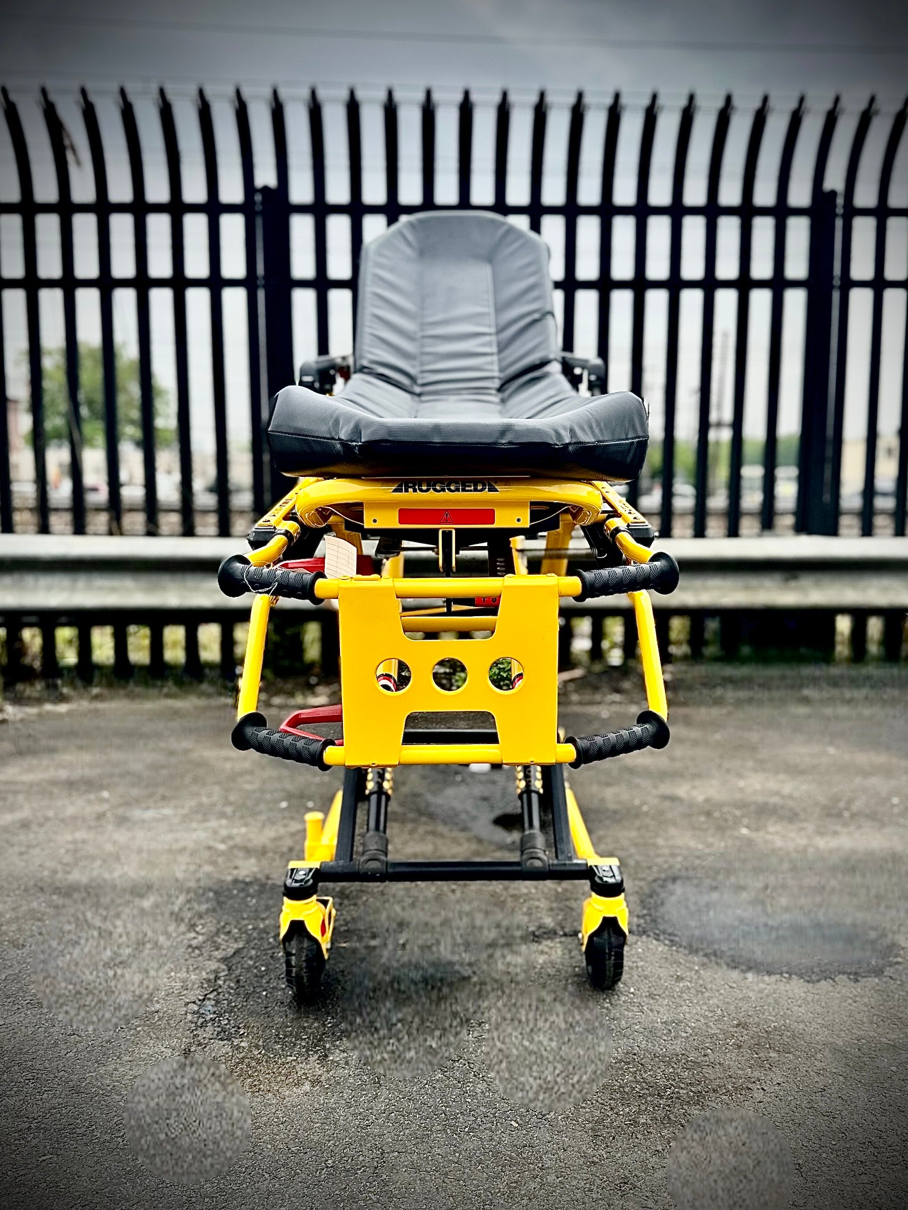 Stryker Mx Pro R3 650 LBS Capacity Ambulance Cot | Refurbished STR6082