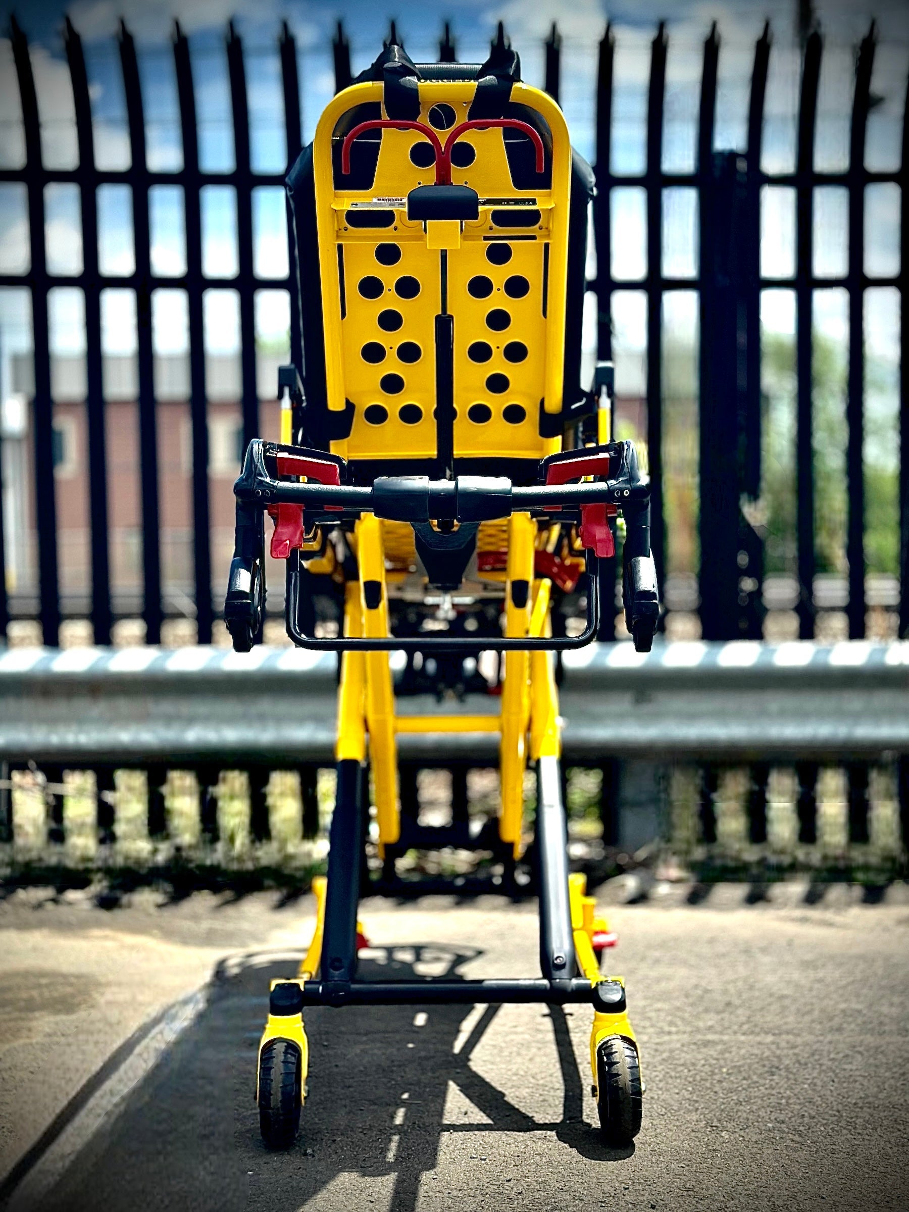 Stryker Performance - PRO XT (6085/6086) Manual Ambulance Cot – 700 lb Capacity – Includes XPS - Stryker - JJJ Medical