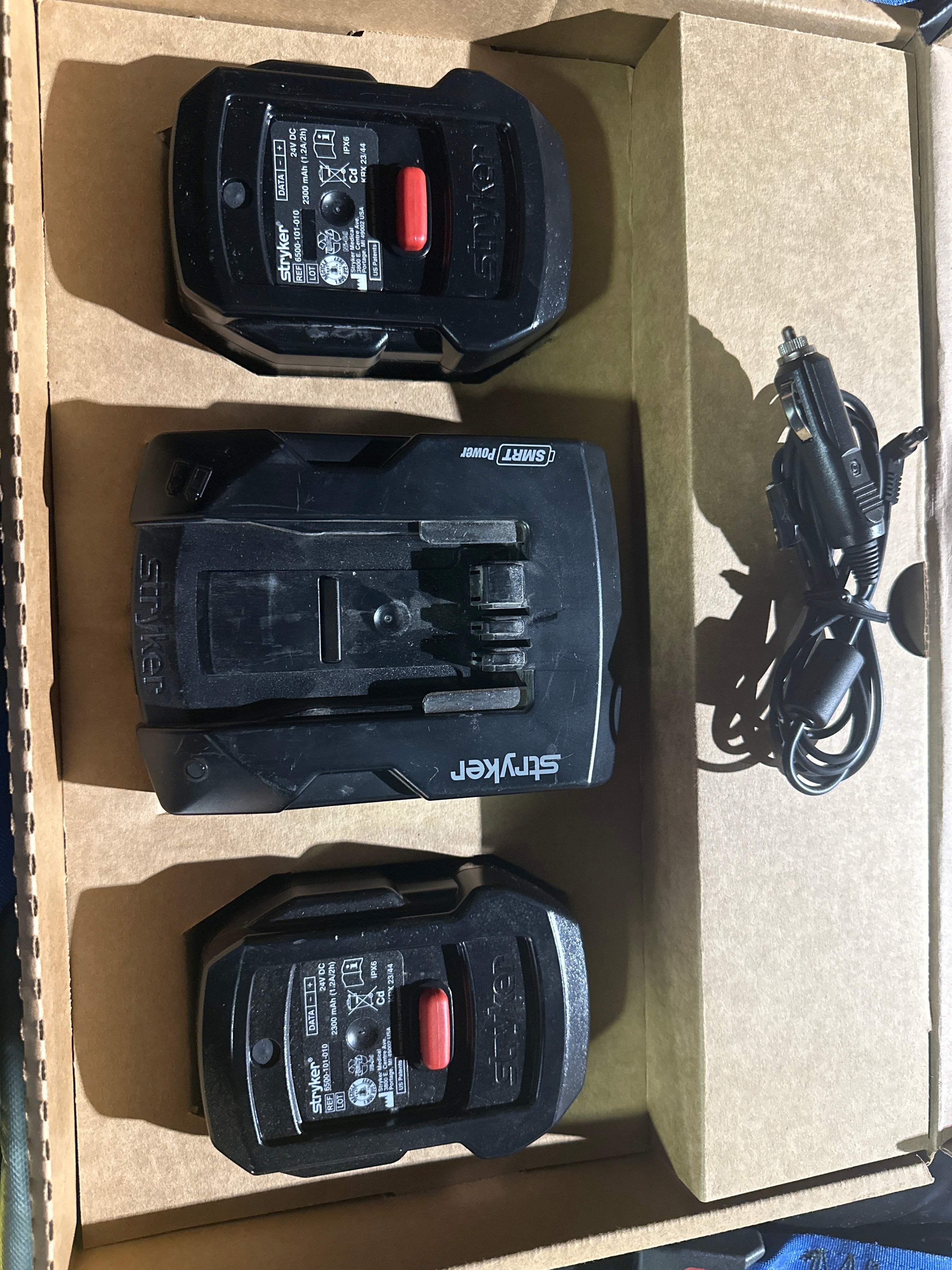 Stryker SMRT Battery Kit For Powered Ambulance Cots (Includes Two Batteries,Charger Dc Cable) | Used 6500700041 - Stryker - JJJ Medical