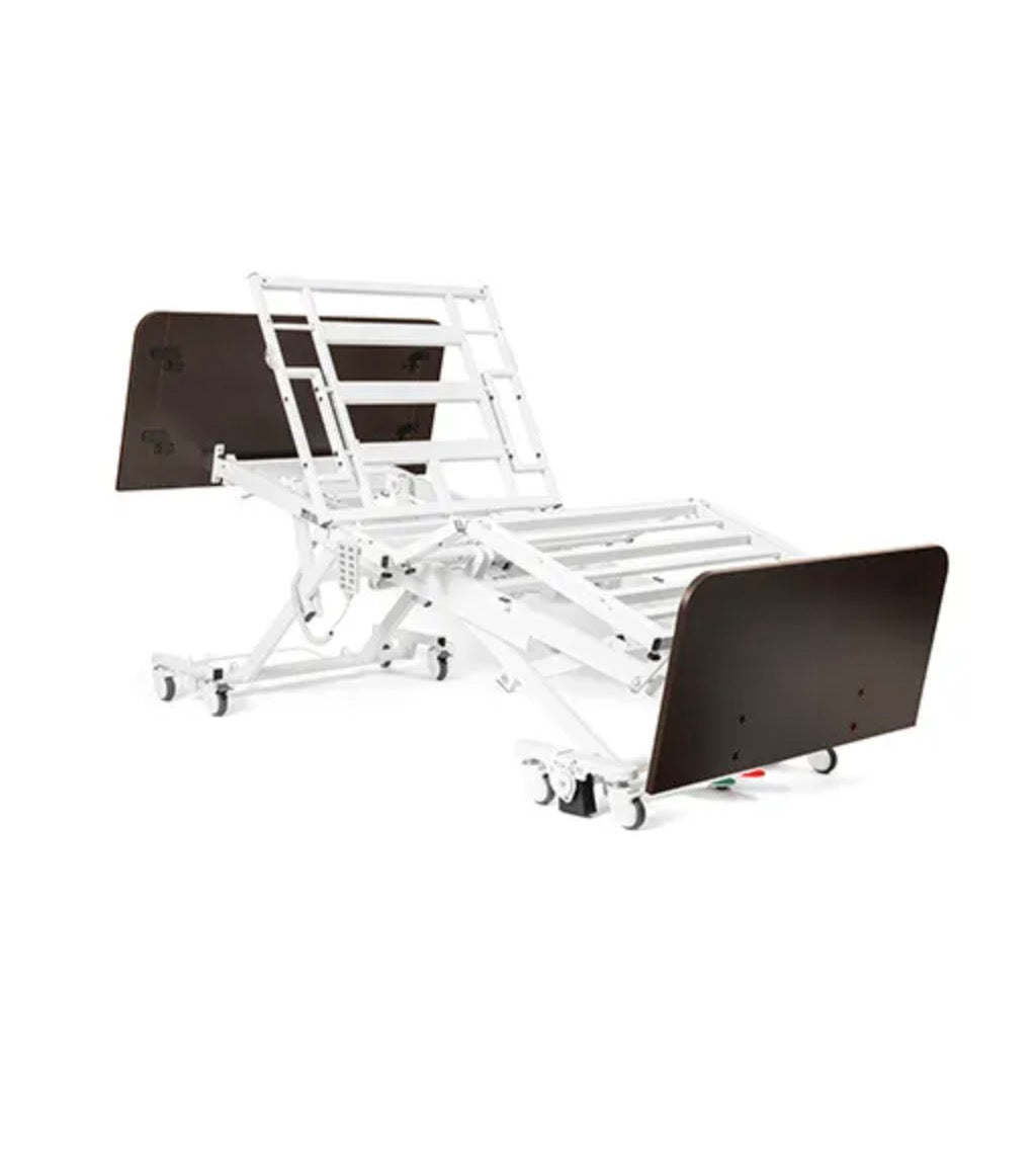 Medacure DLX600-CLS | Deluxe Expandable Bariatric Low Bed with Cardiac Comfort Chair | Custom Finish & Rail Options
