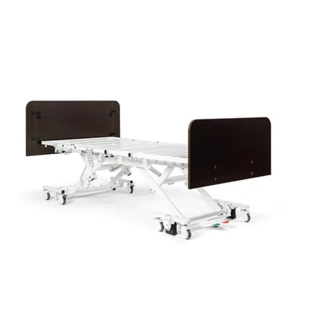 Medacure DLX600-CLS | Deluxe Expandable Bariatric Low Bed with Cardiac Comfort Chair | Custom Finish & Rail Options