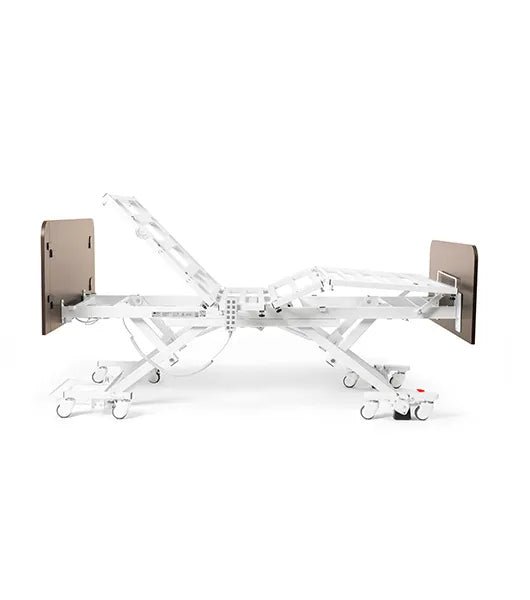 Medacure DLX600 - CLS | Deluxe Expandable Bariatric Low Bed with Cardiac Comfort Chair | Custom Finish & Rail Options - Long Term Care Bed - Stretchers R Us