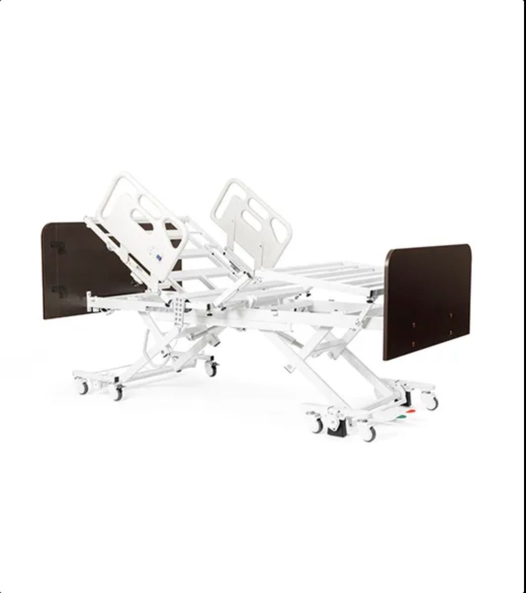 Medacure DLX600 - CLS | Deluxe Expandable Bariatric Low Bed with Cardiac Comfort Chair | Custom Finish & Rail Options - Long Term Care Bed - Stretchers R Us