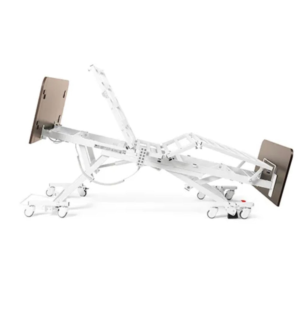 Medacure DLX600 - CLS | Deluxe Expandable Bariatric Low Bed with Cardiac Comfort Chair | Custom Finish & Rail Options - Long Term Care Bed - Stretchers R Us