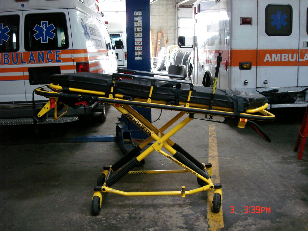Stryker LX Ambulance Cot 500 lb Capacity – Refurbished - Stryker - Stretchers R Us